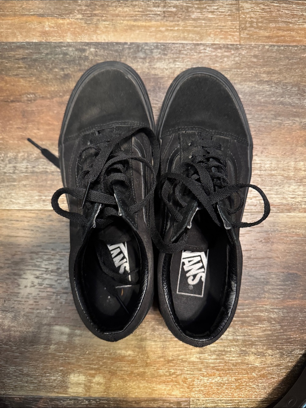 Vans Women’s All-Black Low-Top Old Skool Stac Women’s Size 7 or Men’s Size 5.5